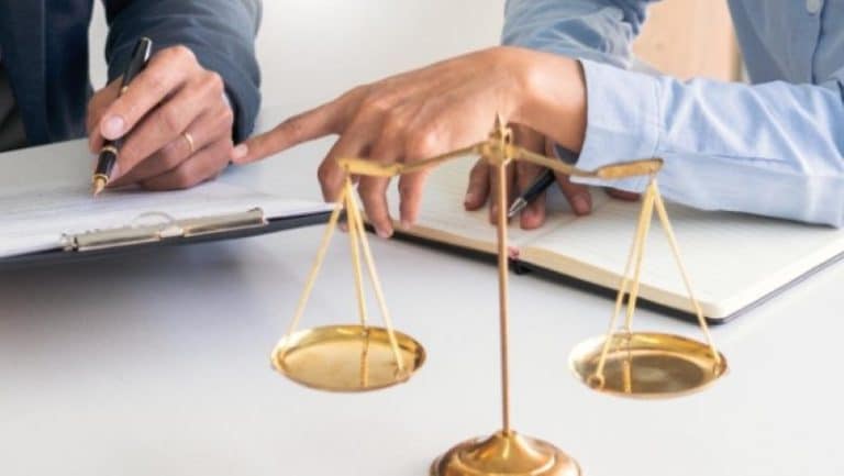 חוזים נכונים ומדויקים: המפתח להתנהלות נכונה של העסק
